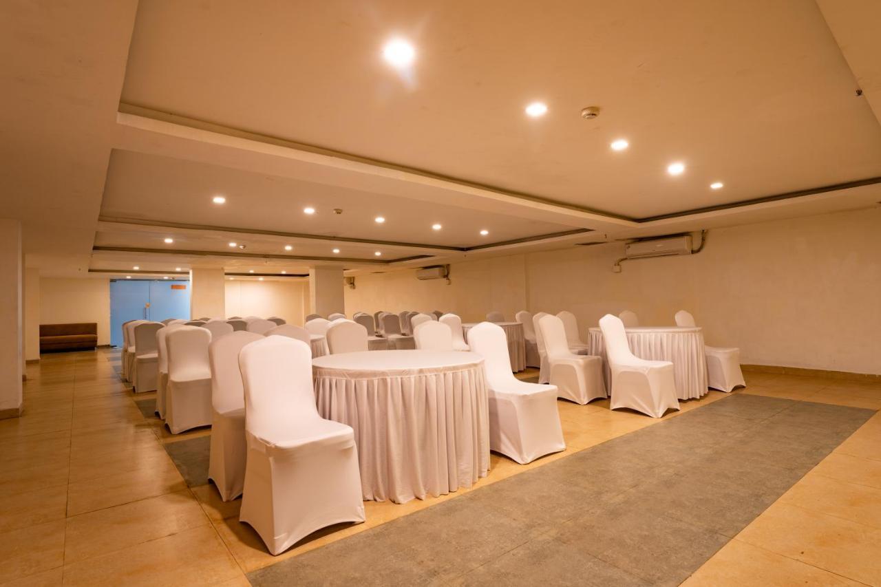 Zone Connect By The Park Parra Goa Hotel Анджуна Екстериор снимка