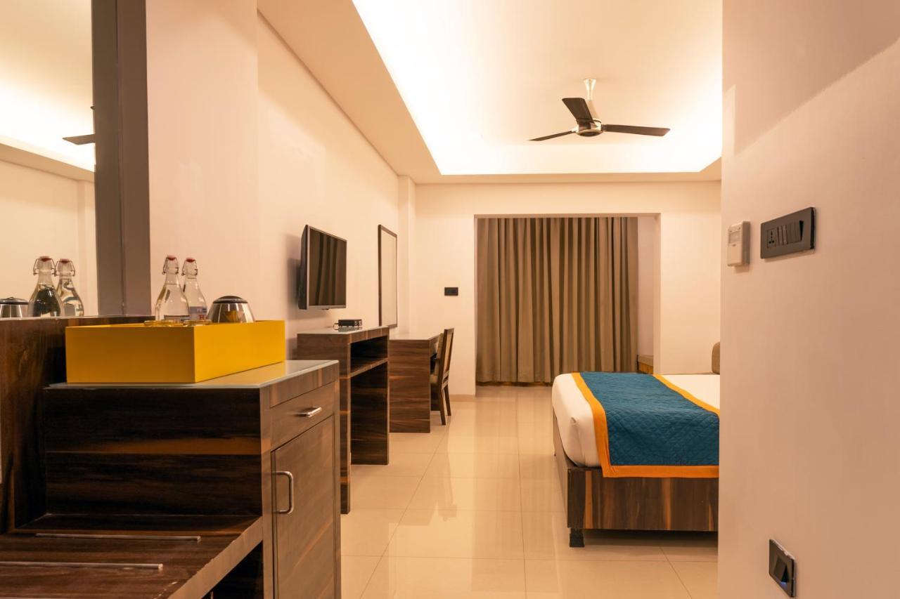 Zone Connect By The Park Parra Goa Hotel Анджуна Екстериор снимка
