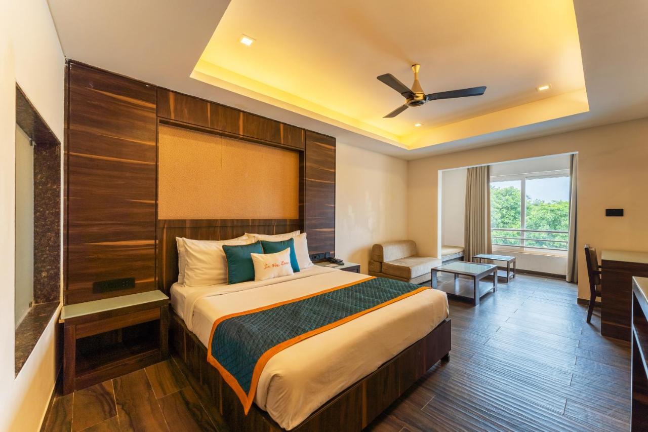 Zone Connect By The Park Parra Goa Hotel Анджуна Екстериор снимка