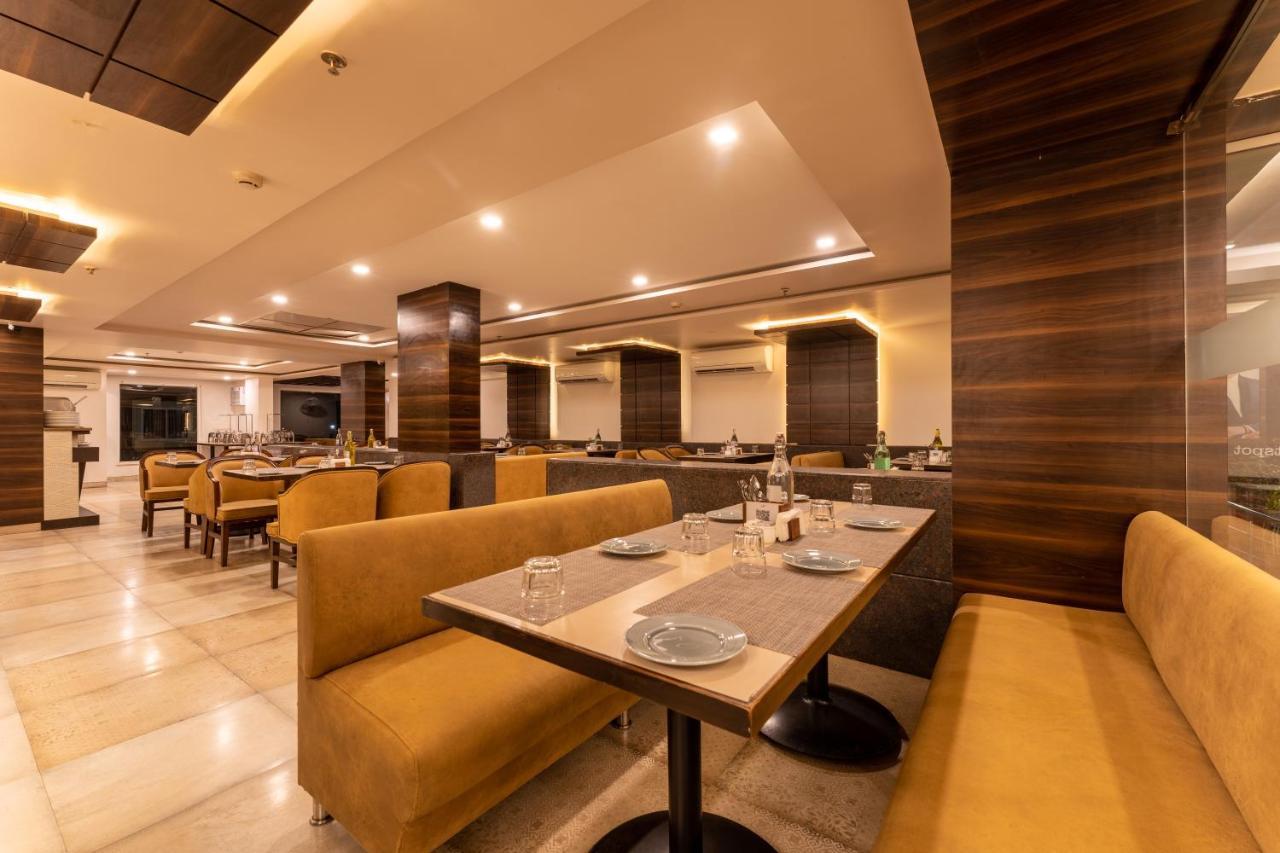 Zone Connect By The Park Parra Goa Hotel Анджуна Екстериор снимка