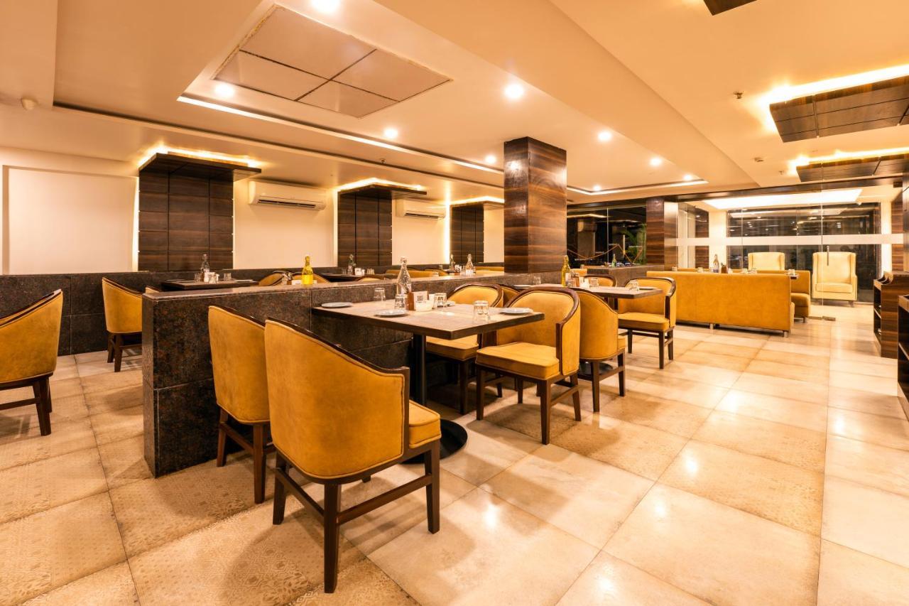 Zone Connect By The Park Parra Goa Hotel Анджуна Екстериор снимка