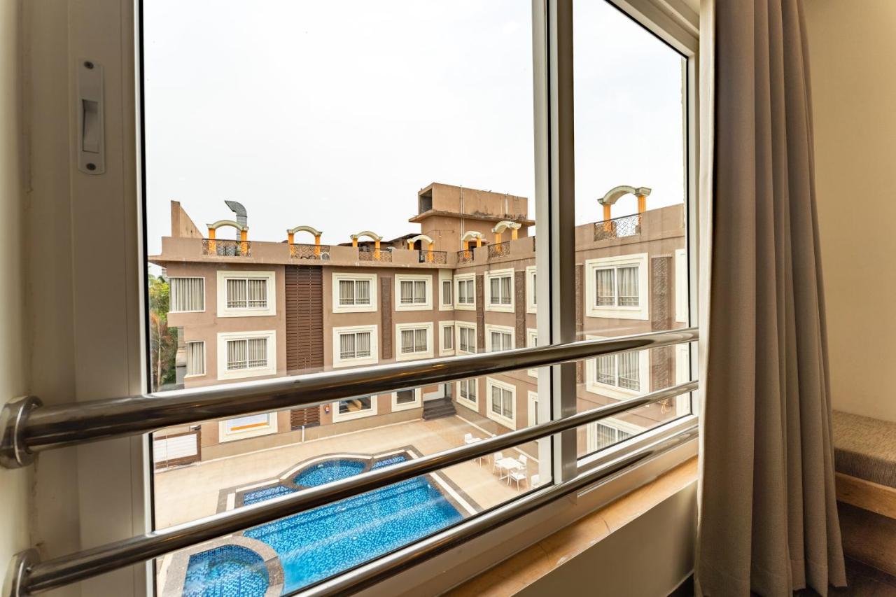 Zone Connect By The Park Parra Goa Hotel Анджуна Екстериор снимка